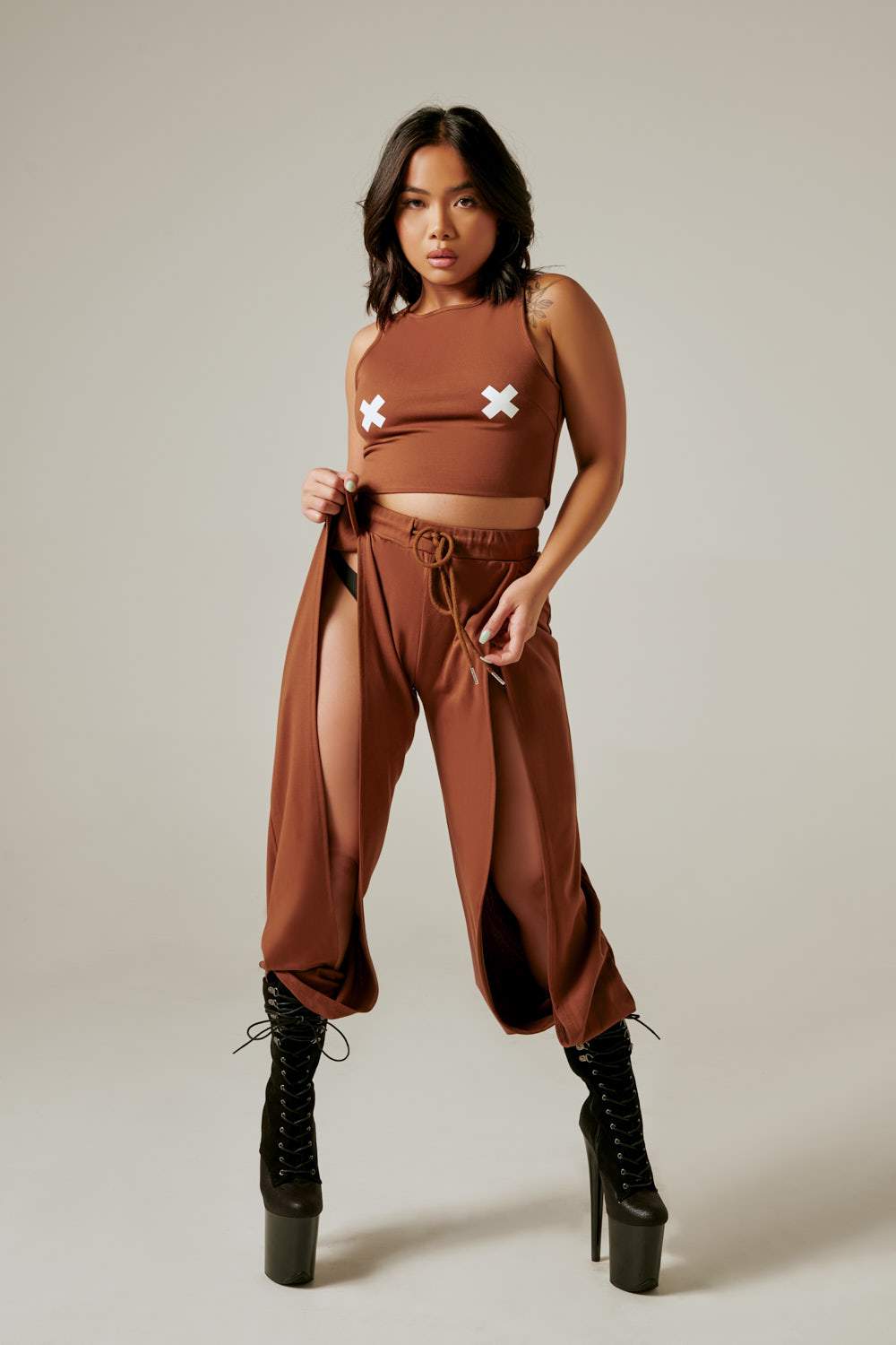 キャミソール0203 XX Crop Top - Mocha – CXIX USA