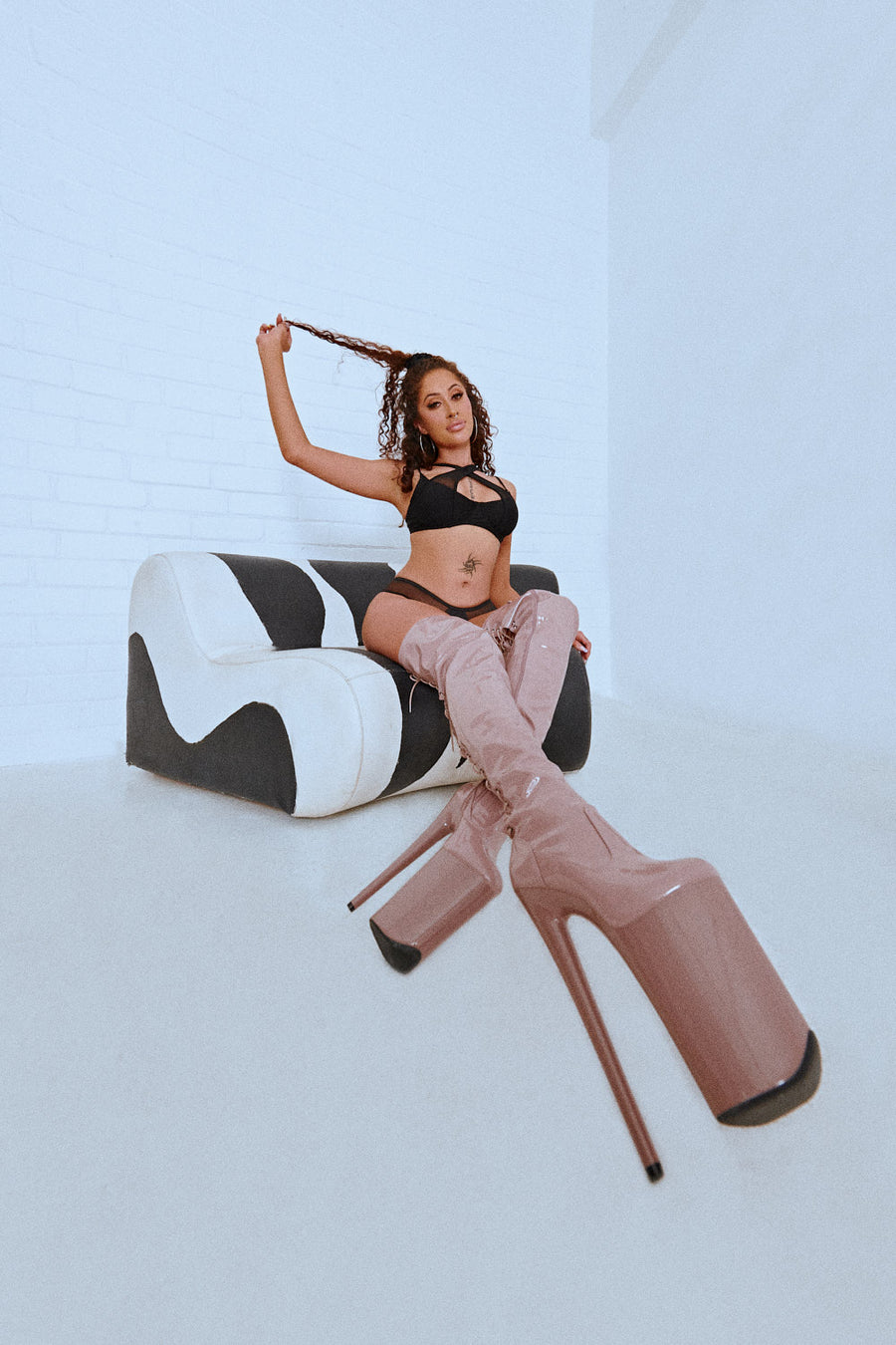 Classique Crossover Bra - Black