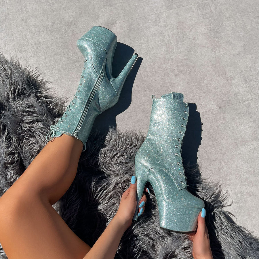 The Glitterati Boot - Ice Ice Baby - 7 INCH