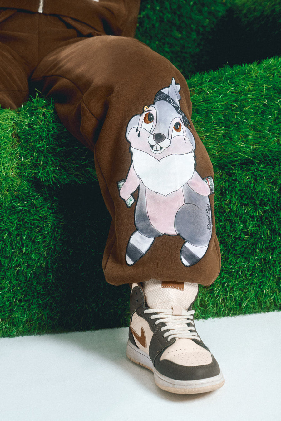 CREATURES IN THE CLUB: BLESSED BUNZ SWEATPANTS - CHOCOLATE LIMITED ED.