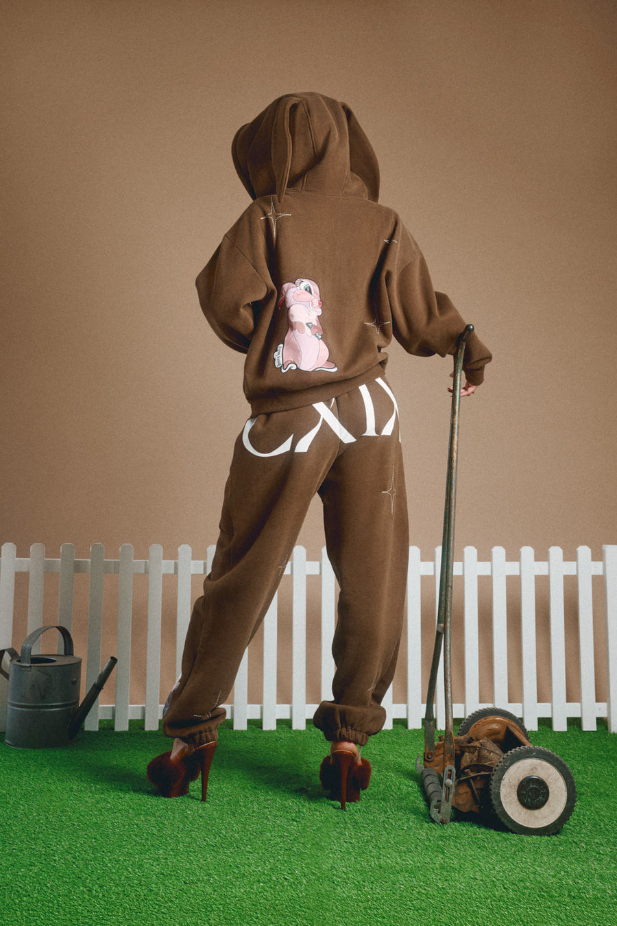 CREATURES IN THE CLUB: BLESSED BUNZ SWEATPANTS - CHOCOLATE LIMITED ED.