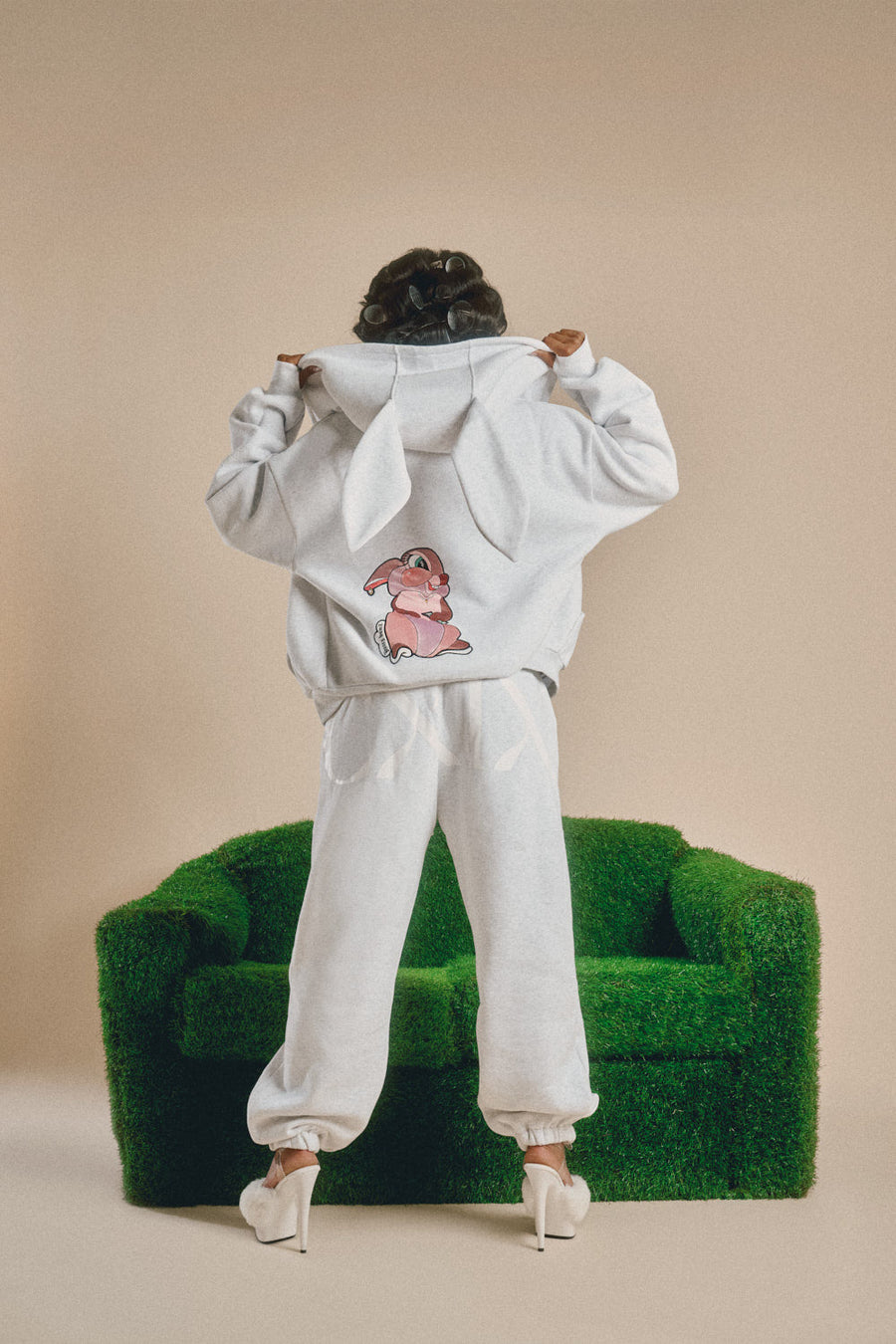 CREATURES IN THE CLUB: HONEY BUNZ ZIP HOODIE - MIST GREY/WHITE LIMITED ED.